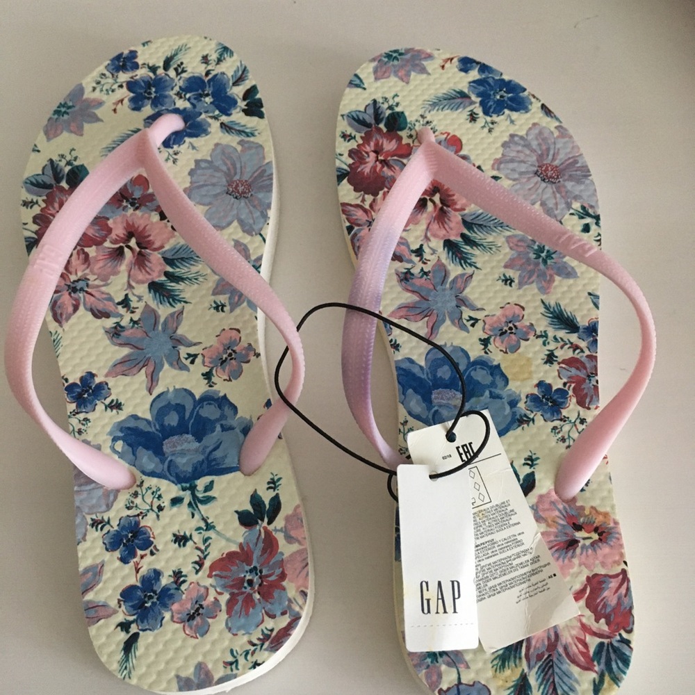 GAP Pink/Floral Flip-Flops - size 7